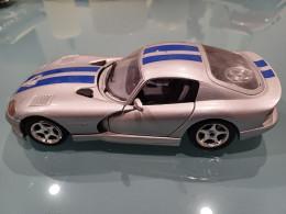 Viper Gts Coupé Dodge Au 1/24e Burago - Burago