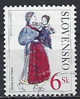 Slovakia 2001  Traditional Costumes (o) Mi.389 - Usados
