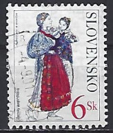 Slovakia 2001  Traditional Costumes (o) Mi.389 - Gebraucht