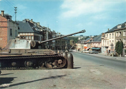 BELGIQUE - Houffalize - Place Roi Albert - Tank Tigre - Souvenir De L'offensive Des Ardennes - Colorisé - Carte Postale - Houffalize