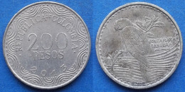 COLOMBIA - 200 Pesos 2013 "Scarlet Macaw" KM# 297 Republic - Edelweiss Coins - Colombie