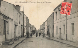 Challans * Rue De La Fontaine * Villageois - Challans