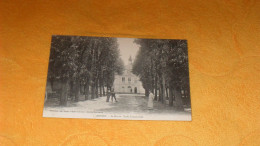 CARTE POSTALE ANCIENNE NON CIRCULEE  DATE ?../ ENNERY.- LA MAIRIE. ECOLE COMMUNALE.. - Ennery