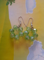 PAIRE    DE  BOUCLES D.OREILLES  PERLES CHRISTAL  FAIT PAR MOI-MEME - Earrings