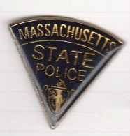 PINS PAYS U.S.A MASSACHUSETTS STATE POLICE - Policia