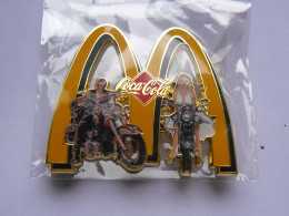 BIG Pins MAC DONALD S JOHNNY MARILYNE COCA COLA 6 X 5 Cm  25 EX NEUF - McDonald's