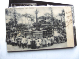 China Hongkong Public Gardens With People - Chine (Hong Kong)