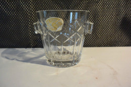 C50 Rare Et Magnifique Seau à Glace En Cristal Val Saint Lambert - Glas & Kristal