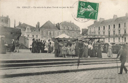 Cholet * Manège Carrousel * Un Coin De La Place Travot Un Jour De Foire * Fête Foraine ? - Cholet