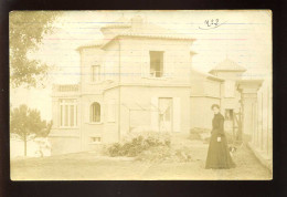 83 - COGOLIN - UNE VILLA - CACHET POSTAL DU 09/11/1903 - CARTE PHOTO ORIGINALE - Cogolin