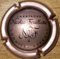 Capsule Champagne Nicolas FEUILLATTE Série 07 Nom Et Initiales, Rose Métallisé/noir Nr 30b - Feuillate