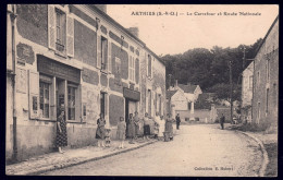 +++ CPA - France 95 - ARTHIES - Le Carrefour Et Route Nationale - Café  // - Arthies