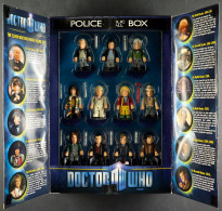 DR WHO - UNOPENED BOXED ITEMS Comprising Of 'The Eleven Doctors Figure Set', 'The Eleven Doctors Micro Figure Set', 'The - Sonstige & Ohne Zuordnung
