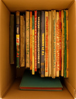 VINTAGE ANNUALS And Other Books. Includes 'TV Fun' 1958, 'Roy Rogers Cowboy Annual' (undated C.Â 1950s) 'Thunderbirds' 1 - Andere & Zonder Classificatie