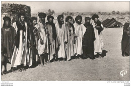 14Ve     MAURITANIE GROUPE DE MAURES - Mauritanie