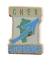 Pin's CHER ENTREPRENDRE - Flèche Sur Carte Du Département - N094 - Administrations