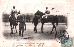 F 21496 LES SPORTS COURSES D AUTEUIL Avant La Course     ( 2 Scans) Chevaux, Jockey, Entraineur Hippodrome  ) - Hippisme
