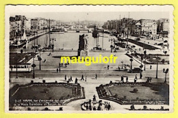 76 SEINE MARITIME / LE HAVRE / VUE D'ENSEMBLE DES JARDINS DE LA PLACE GAMBETTA ET BASSIN DU COMMERCE / ANIMÉE / 1947 - Square Saint-Roch