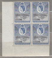 Kenya, Uganda & Tanganyika 1954 Queen Elizabeth II 30c MNH(**) #30077 - Kenya, Uganda & Tanganyika