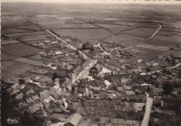 72. CONLIE..CPA.  VUE GENERALE AERIENNE. + TEXTE ANNEE 1952 - Conlie