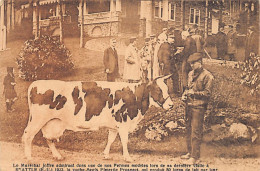 SEATTLE (WA) French Marshal Joffre Visiting A Gloria Model Dairy During His Visit In 1922 - Seattle