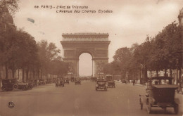 FRANCE - La Place De L'étoile Et L'Arc De Triomphe - Le Monument Le Plus Grand De Ce Genre  - Carte Postale Ancienne - Arc De Triomphe