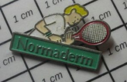 611B Pin's Pins : BEAU ET RARE / SPORTS / TENNIS TENNISMAN BOUTONNEUX NORMADERM - Tenis