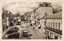 Vierzon * Place Maréchal Foch * Commerces Magasins - Vierzon