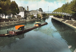 Montargis * Péniche Batellerie , L'écluse De Marolle * Thème Barge Chaland Péniche - Montargis