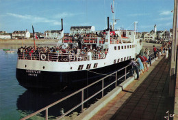 Quiberon * Embarquement Sur La Bateau " GUERVEUR De Nantes " * Guerveur - Quiberon