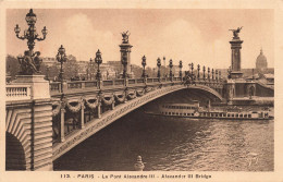 FRANCE - Paris - Vue Générale Du Pont Alexandre III - Carte Postale Ancienne - Bruggen