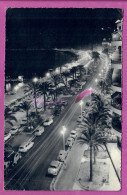 CPA NICE 06 - La Promenade Des Anglais De Nuit Carte Dentelée Voyagé - Nice Bij Nacht