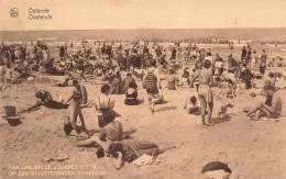 BELGIQUE - Ostende - Par Une Belle Journée D'été - Animé - Plage - Tenues De Bain - Carte Postale Ancienne - Oostende