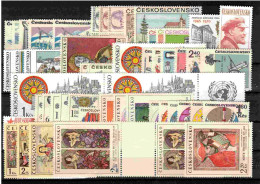 Tchécoslovaquie 1969-70, Lot Avec Timbres Sans Charniere (MNH)** - Collections (sans Albums)