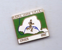 PIN S CROSS 1992 SDPC PARIS - Atletismo