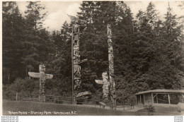 612Bc  Canada Vancouver Totem Poles Stanley Park - Vancouver