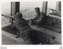 8-65Cu  Suisse Photo Militaires Soldats Au Stand De Tir Fusil - Au