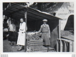V05A   Photo Marché Marchand De Légumes Sans Doute à Digne (04) ? - Street Merchants