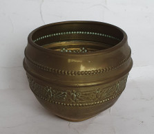 PETIT CACHE POT EN LAITON Haut 7,5 Cm Diamètre 8.5 Cm - Populaire Kunst