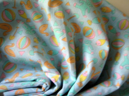 Coupon De Tissu Coton Pour Créations Enfantines, Coloris Pastels - Dentelles Et Tissus