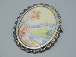 -ANCIENNE BROCHE PENDENTIF MONTURE ARGENT Peinture Dos NACRE Poinçon Sanglier   E - Broches