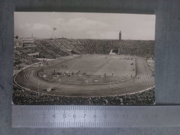 Leipzig. ESTADIO - STADIUM - STADE - STADIO - STADION " Hunderttausend " Field - Estadios