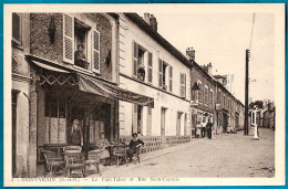 CPA 91 St SAINT-VRAIN - Le Café-Tabac Et Rue St Saint-Caprais (on Aperçoit Une Pompe à Essence) - Saint Vrain