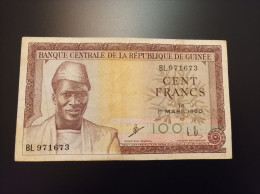 Billete De Guinea De 100 Francos, Año 1960 - Guinee