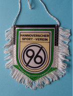 HANNOVERSCHER SPORT - VEREIN >> WIMPEL (Drapeau) FANION De FOOTBALL / VOETBAL (Pennant) > ( See Scan ) +/- 10 X 8 Cm.! - Abbigliamento, Souvenirs & Varie