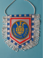 1 FC LOKOMOTIVE LEIPZIG >> WIMPEL (Drapeau) FANION De FOOTBALL / VOETBAL (Pennant) > ( See Scan ) +/- 10 X 8 Cm.! - Habillement, Souvenirs & Autres