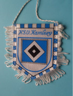 H.S.V. HAMBURG >> WIMPEL (Drapeau) FANION De FOOTBALL / VOETBAL (Pennant) > ( See Scan ) +/- 10 X 8 Cm.! - Habillement, Souvenirs & Autres