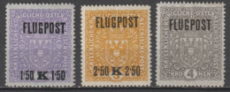 AUTRICHE - 1918 - POSTE AERIENNE YVERT N°1/3 * MLH  - COTE = 30 EUR - Unused Stamps