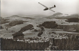 Wasserkuppe Rhön Fliegerdenkmal Mit Fernsicht Photo DPA - Rhoen