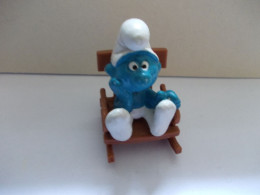 Figurine Schtroumpf / Smurf In Schommelstoel - I Puffi